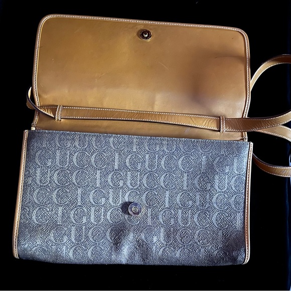 Gucci Vintage Jacquard Two-Way Crossbody Bag - Picture 3 of 14